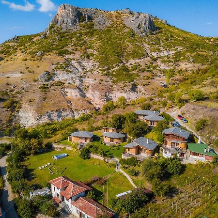 Eco Village Under The Cliffs Ilindentsi Luaran gambar