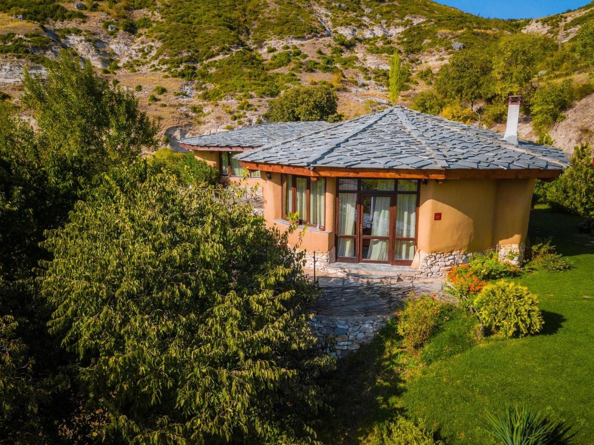 Eco Village Under The Cliffs Ilindentsi Luaran gambar