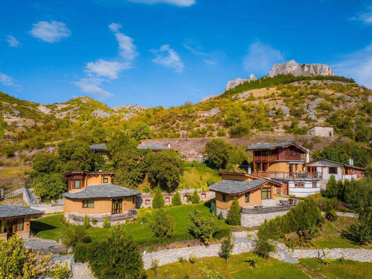Eco Village Under The Cliffs Ilindentsi Luaran gambar