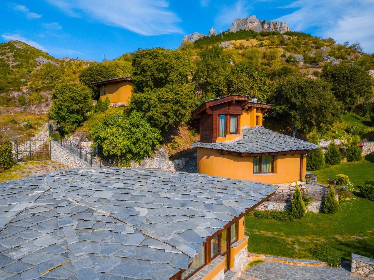 Eco Village Under The Cliffs Ilindentsi Luaran gambar