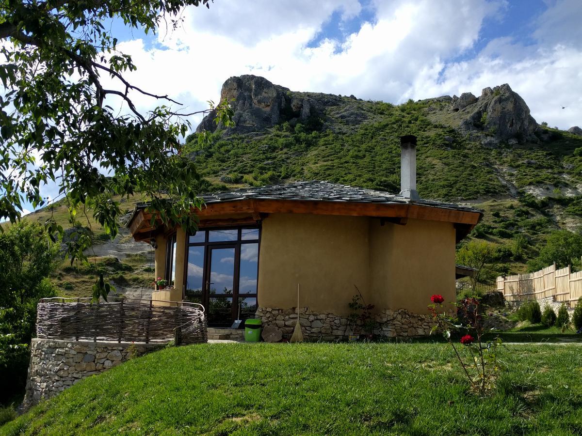 Eco Village Under The Cliffs Ilindentsi Luaran gambar