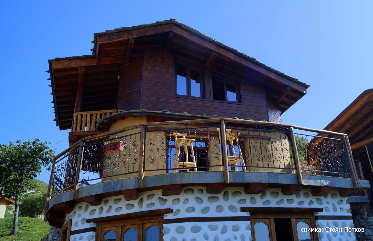 Eco Village Under The Cliffs Ilindentsi Luaran gambar