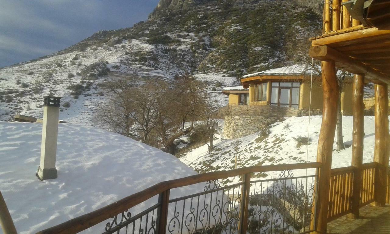 Eco Village Under The Cliffs Ilindentsi Luaran gambar