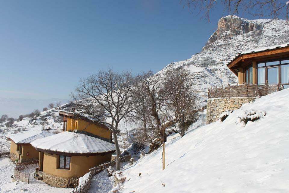 Eco Village Under The Cliffs Ilindentsi Luaran gambar